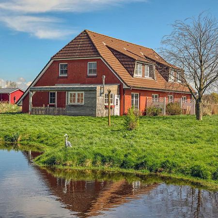 Nice Home In Toenning With Kitchen Екстериор снимка